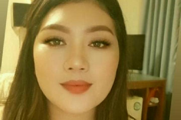 Mila, 27, a auburn amber-eyed asian companion based in Paete. Offering 69, Dinner Date, GFE, Couples, Duos. Available for incall and outcall, overnight booki...