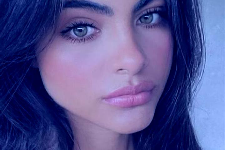 Mila, 27, a brunette green-eyed ebony companion based in Muncelu. Offering Deep French Kissing, GFE, Striptease, Massage. Available for incall and outcall, o...