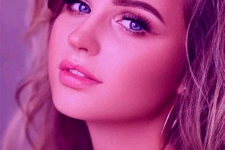Mila, 27, a dark blonde blue-eyed caribbean companion based in West Hazleton. Offering Erotic Massage, Duos, Party Girl. Available for incall and outcall, ov...