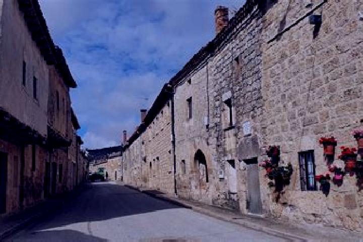 Mila, 27 — Escort in Hornillos del Camino, Spain