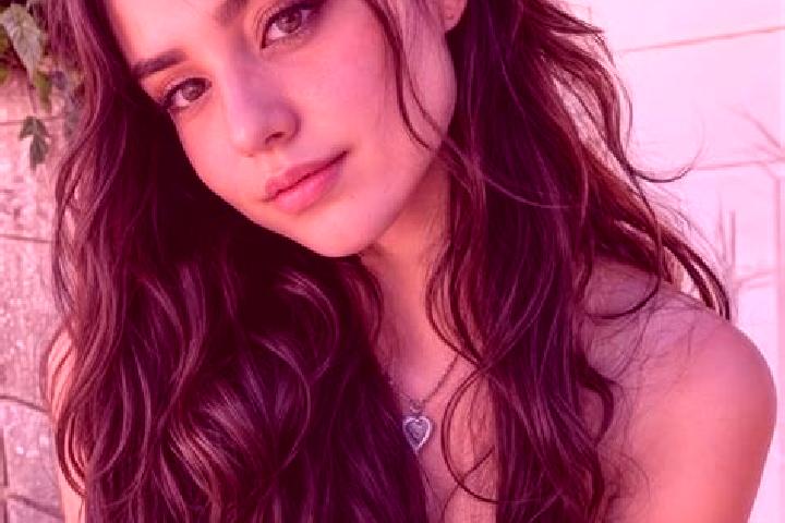Mila, 28, a auburn hazel-eyed caribbean companion based in Bruay-la-Buissiere. Offering GFE, Girlfriend Experience, Overnight, Erotic Massage. Available for ...
