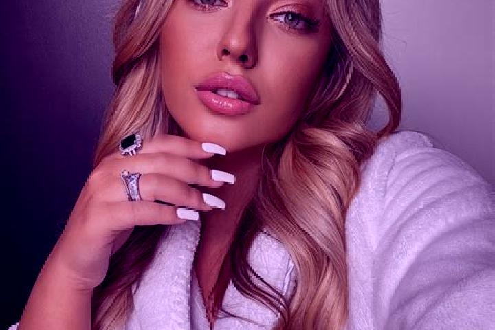 Mila, 29, a blonde grey-eyed latina companion based in Nkoupe. Offering Dinner Date, BDSM, Massage, GFE. Available for incall and outcall, overnight bookings...