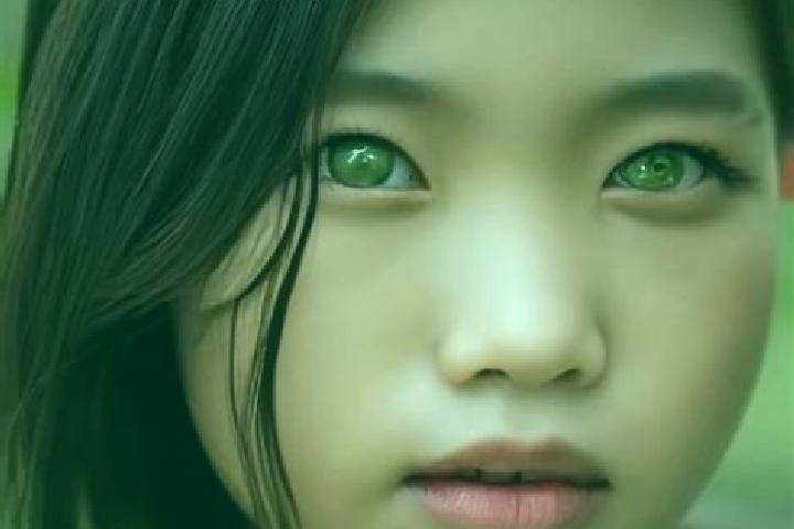 Mila, 29, a brunette green-eyed asian companion based in Sao Simao. Offering Overnight, 69, BDSM. Available for incall and outcall, overnight bookings availa...