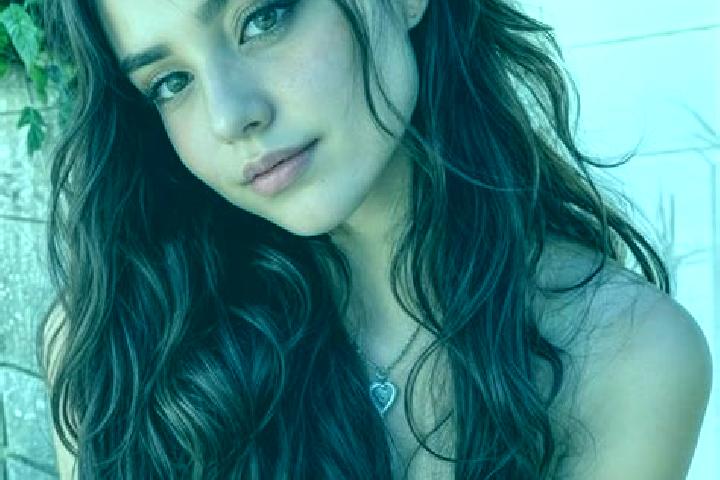 Mila, 29, a chestnut hazel-eyed middle eastern companion based in Kakan. Offering Overnight, BDSM, Deep French Kissing. Available for incall and outcall, ove...