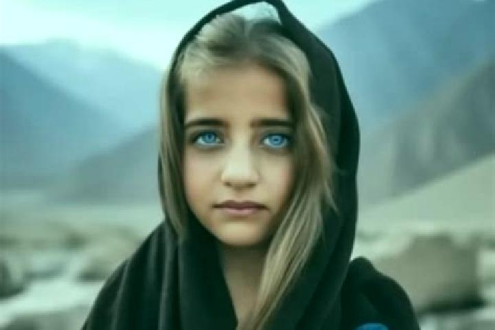Mila, 30, a dark blonde amber-eyed middle eastern companion based in Godide. Offering Travel Companion, OWO, Couples, Domination. Available for incall and ou...