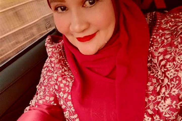 Mila, 30 — Escort in Jatisari Satu, Indonesia