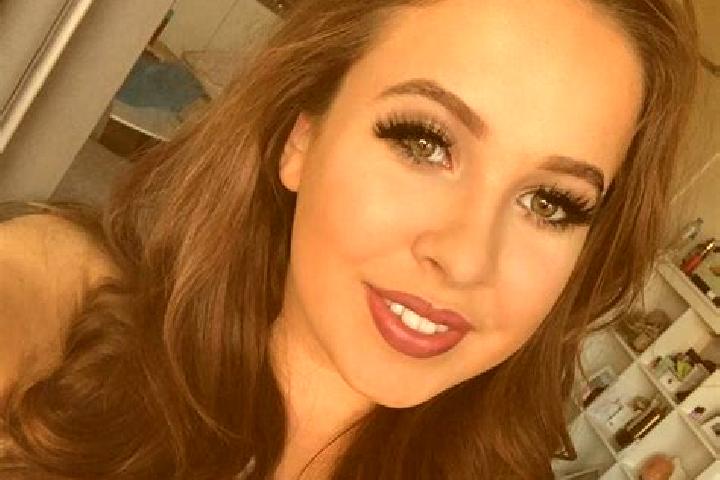 Mila, 31, a brunette brown-eyed mixed companion based in Sessenheim. Offering A-Level, Travel Companion, Erotic Massage, Fetish, OWO. Available for incall an...