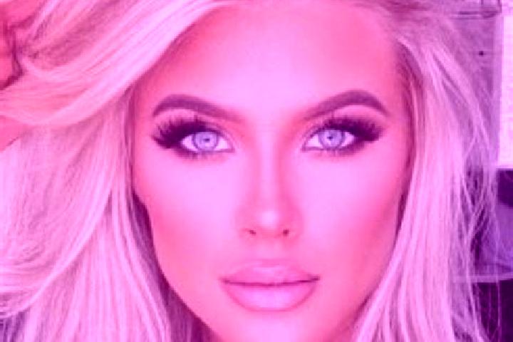 Mila, 31, a platinum blonde amber-eyed mediterranean companion based in Azcapotzalco. Offering Striptease, Dinner Date, Erotic Massage, 69. Available for inc...