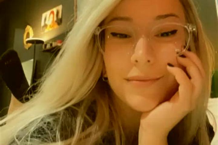 Mila, 31, a platinum blonde dark-eyed mediterranean companion based in Zgornja Kungota. Offering BDSM, Duos, Erotic Massage. Available for incall and outcall...