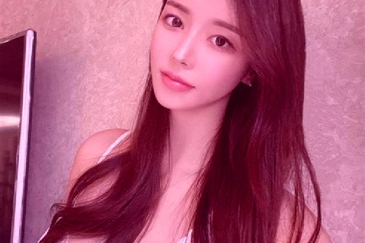 Mila, 31 — Escort in Ketuwan, Indonesia