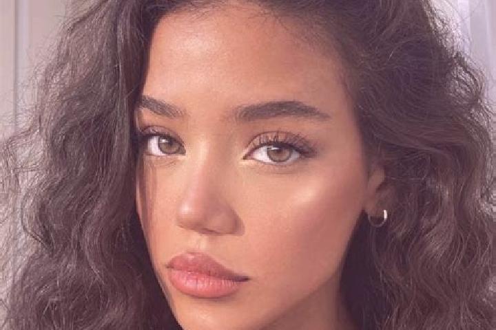 Mila, 32, a black brown-eyed middle eastern companion based in Darnius. Offering Party Girl, Girlfriend Experience, Overnight. Available for incall and outca...