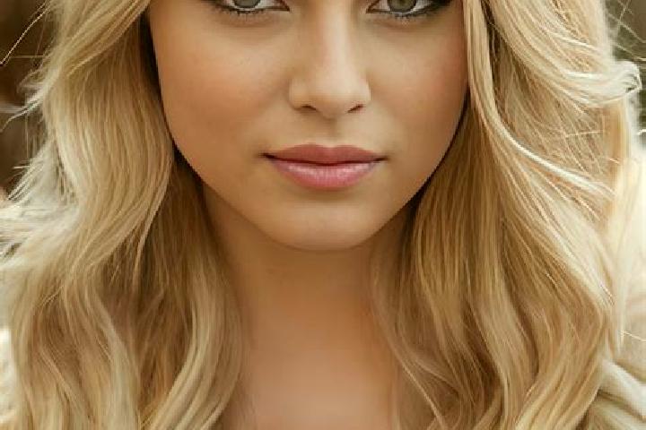 Mila, 32, a dark blonde amber-eyed slavic companion based in Ziano Piacentino. Offering Massage, CIM, Couples, Deep French Kissing, A-Level. Available for in...