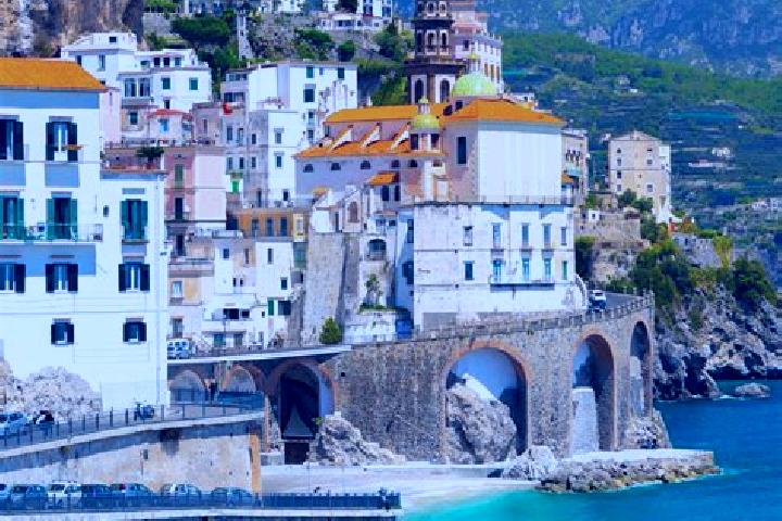 Mila, 32 — Escort in Pagliarone, Italy