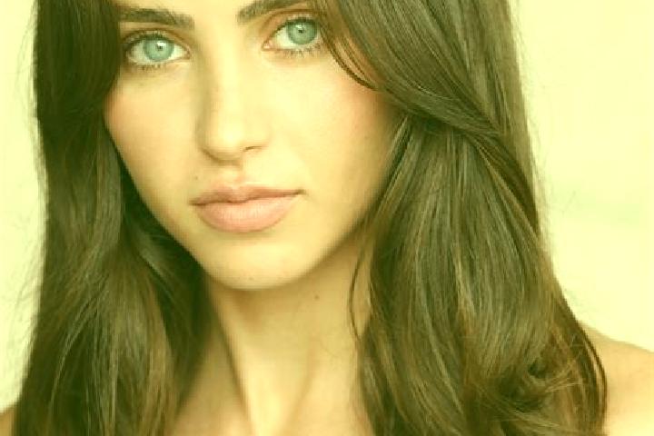 Mila, 33, a auburn brown-eyed indian companion based in Atlantongo. Offering Party Girl, Dinner Date, Girlfriend Experience. Available for incall and outcall...