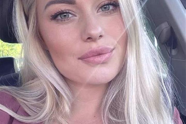 Mila, 33, a blonde hazel-eyed middle eastern companion based in Tard. Offering BDSM, Dinner Date, Erotic Massage. Available for incall and outcall, day and e...