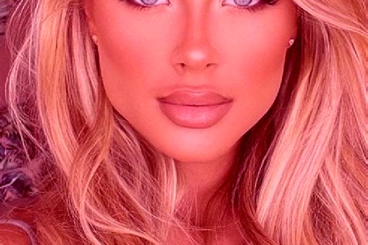 Mila, 34, a blonde blue-eyed latina companion based in Ninghai. Offering GFE, BDSM, Fetish. Available for incall and outcall, day and evening dates.