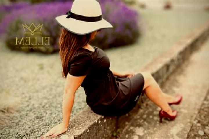 Mila, 34 — Escort in Vestec, Czech Republic