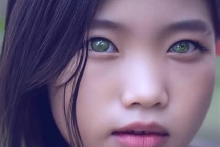 Mila, 35, a red green-eyed asian companion based in Caraubas. Offering Fetish, Duos, Travel Companion. Available for incall and outcall, day and evening dates.