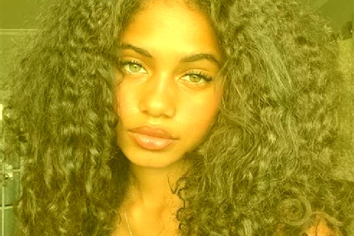 Mila, 36, a auburn blue-eyed ebony companion based in Thuqbah. Offering Erotic Massage, Party Girl, Domination, Travel Companion, Girlfriend Experience. Avai...