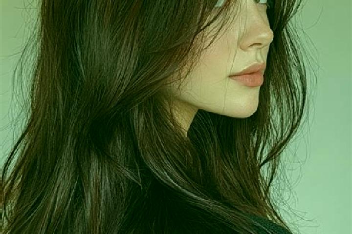 Mila, 36, a auburn brown-eyed caucasian companion based in Yasha. Offering Striptease, 69, Duos. Available for incall and outcall, overnight bookings available.