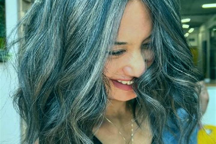 Mila, 37, a brunette grey-eyed latina companion based in Prepezzano. Offering Roleplay, 69, GFE. Available for incall and outcall, overnight bookings available.