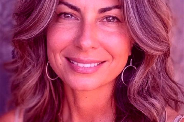 Mila, 37, a brunette grey-eyed middle eastern companion based in Kingsland. Offering Party Girl, Overnight, Travel Companion, Tantra. Available for incall an...