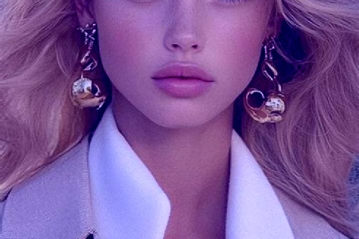 Naomi, 20, a blonde amber-eyed mixed companion based in Saurama. Offering Travel Companion, Dinner Date, Domination. Available for incall and outcall, day an...