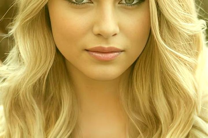 Naomi, 20, a dark blonde amber-eyed european companion based in Kobenni. Offering Tantra, Deep French Kissing, A-Level, Prostate Massage, Girlfriend Experien...
