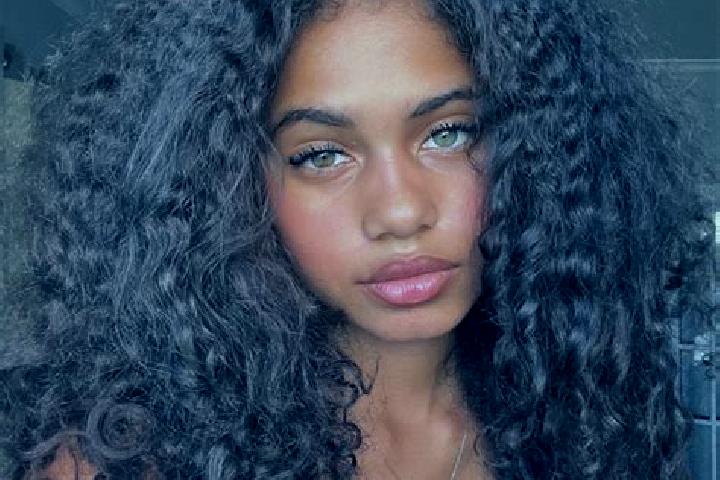 Naomi, 21, a auburn blue-eyed ebony companion based in Anost. Offering Party Girl, Travel Companion, Girlfriend Experience, CIM, Prostate Massage. Available ...
