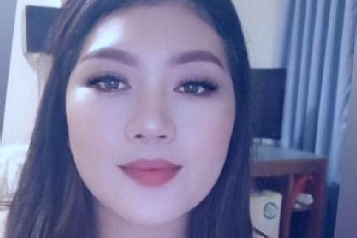 Naomi, 21, a blonde dark-eyed asian companion based in Lathbury. Offering A-Level, Fetish, Erotic Massage. Available for incall and outcall, day and evening ...