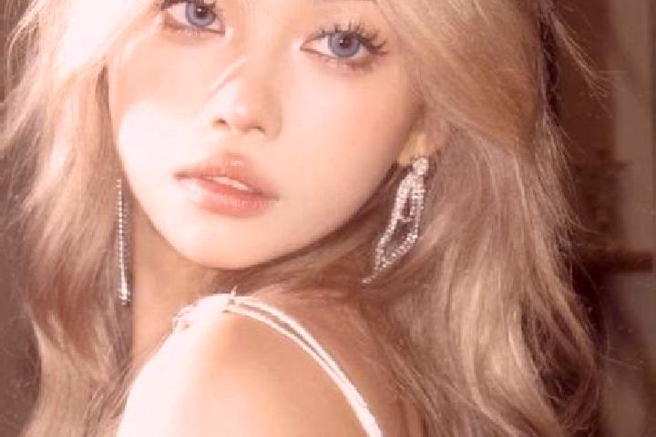 Naomi, 21, a blonde dark-eyed asian companion based in Neijiang. Offering Domination, Roleplay, Party Girl, BDSM, GFE. Available for incall and outcall, over...