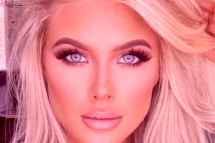 Naomi, 21, a platinum blonde hazel-eyed mediterranean companion based in Bondorf. Offering Couples, Striptease, OWO, Fetish. Available for incall and outcall...