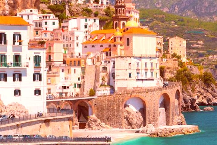 Naomi, 21 — Escort in Ruinas, Italy