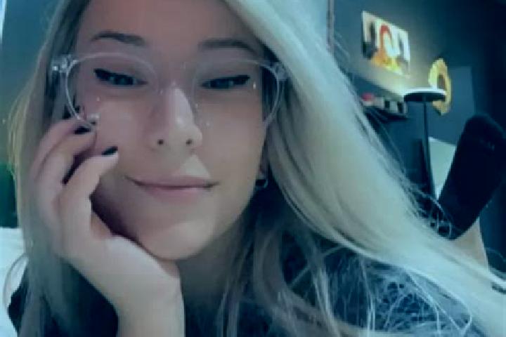 Naomi, 22, a blonde grey-eyed european companion based in Liangwangzhuang. Offering Fetish, BDSM, Duos, Roleplay, Dinner Date. Available for incall and outca...