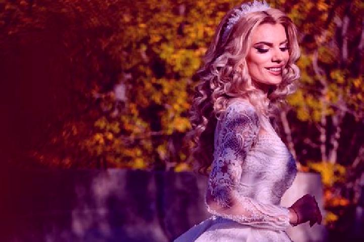 Naomi, 22 — Escort in Grozesti, Romania