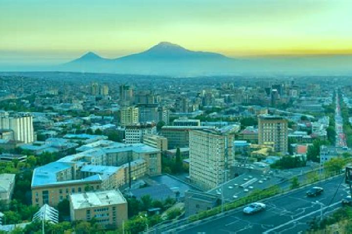 Naomi, 22 — Escort in Shirakavan, Armenia