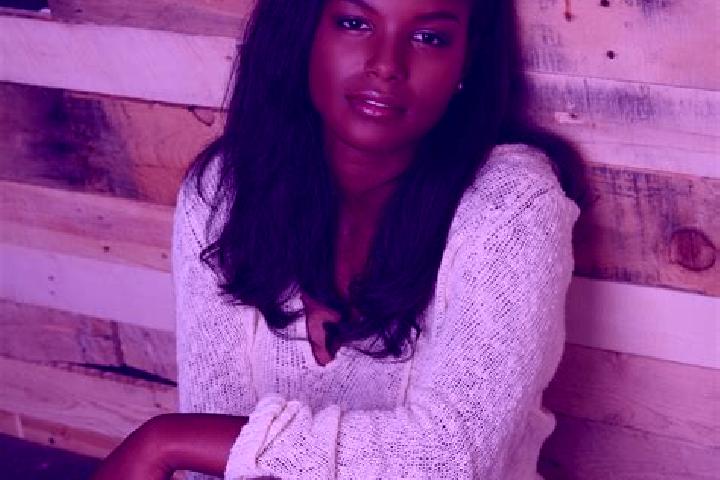 Naomi, 23, a black dark-eyed ebony companion based in Rajecko. Offering CIM, Fetish, Party Girl. Available for incall and outcall, day and evening dates.
