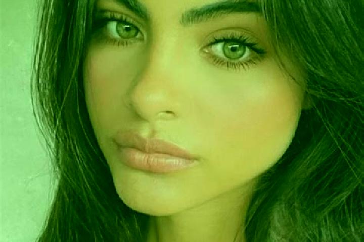 Naomi, 23, a brunette dark-eyed ebony companion based in Adwolf. Offering Overnight, Duos, Massage. Available for incall and outcall, overnight bookings avai...