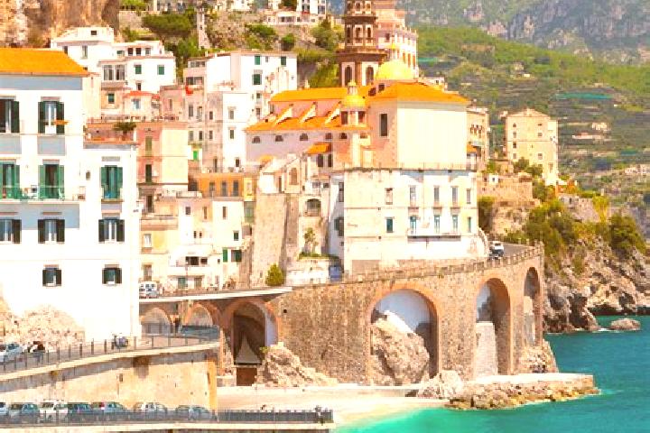 Naomi, 23 — Escort in Leni, Italy
