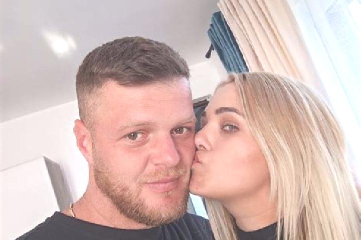 Naomi, 23 — Escort in Rusu Bargaului, Romania