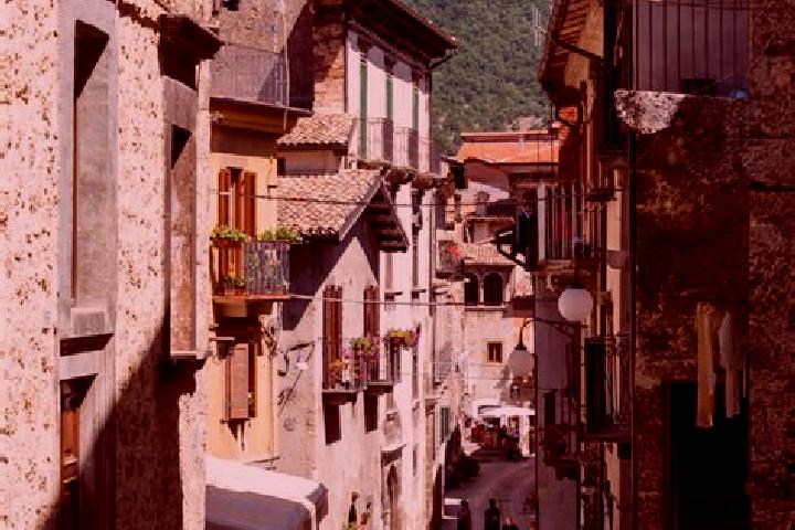 Naomi, 23 — Escort in Scanno, Italy