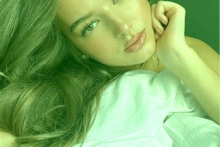 Naomi, 24, a brunette hazel-eyed latina companion based in Ripa. Offering Couples, Deep French Kissing, Overnight, Massage, Tantra. Available for incall and ...