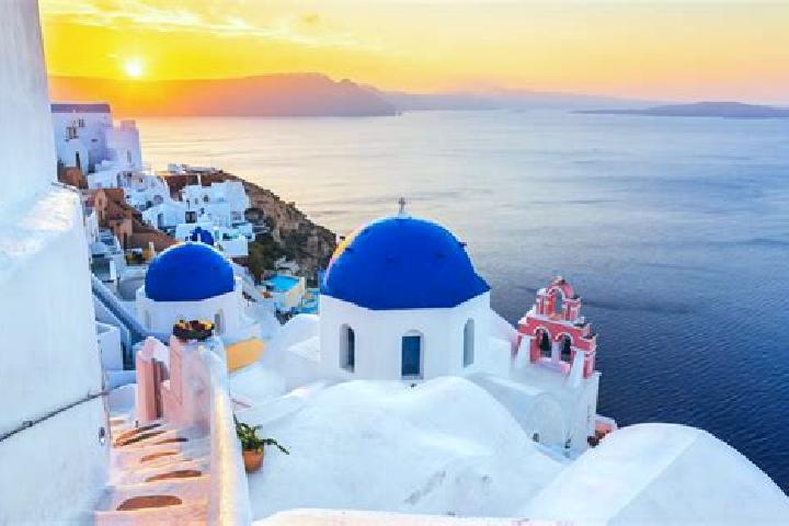 Naomi, 24 — Escort in Charopo, Greece
