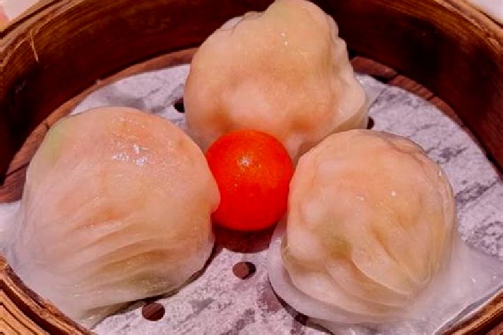 Naomi, 24 — Escort in Har Huxu, China