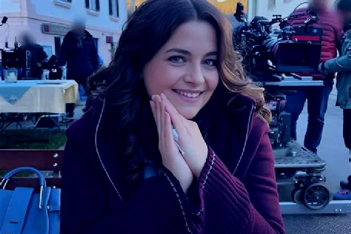 Naomi, 24 — Escort in Seesbach, Germany