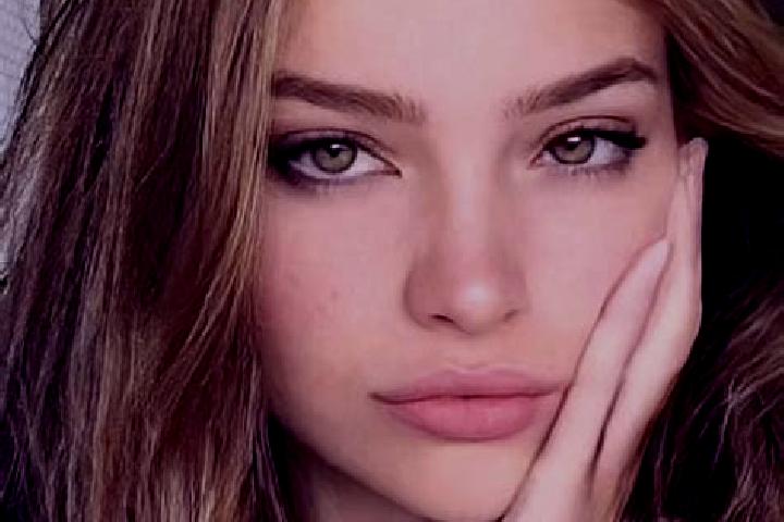 Naomi, 25, a blonde hazel-eyed european companion based in Urca. Offering Duos, A-Level, Tantra. Available for incall and outcall, day and evening dates.