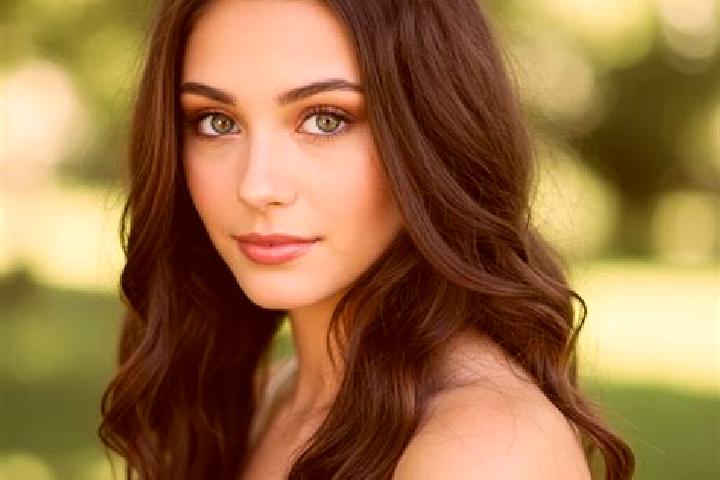 Naomi, 25, a brunette hazel-eyed mixed companion based in Urda. Offering Prostate Massage, Deep French Kissing, Tantra. Available for incall and outcall, day...