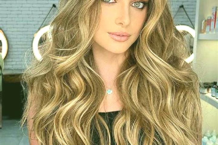 Naomi, 25, a dark blonde dark-eyed middle eastern companion based in Bienstadt. Offering Dinner Date, Striptease, Deep French Kissing, BDSM, Overnight. Avail...