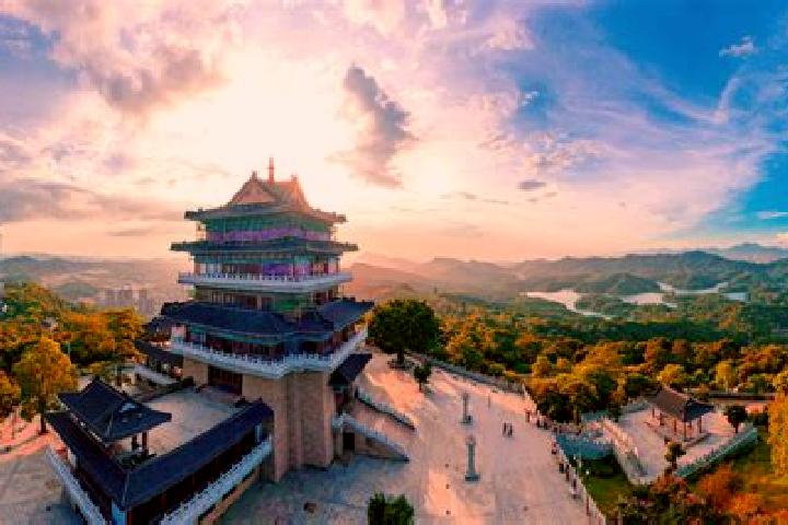 Naomi, 25 — Escort in Baiyu, China