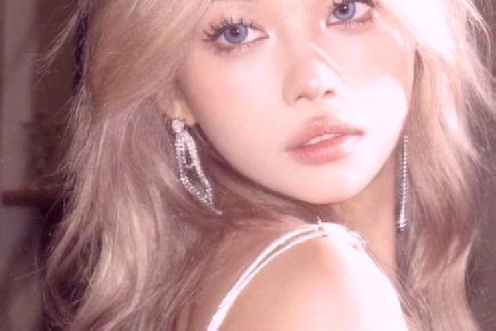 Naomi, 26, a dark blonde blue-eyed asian companion based in Sheregesh. Offering Fetish, Deep French Kissing, Domination, Prostate Massage, Tantra. Available ...